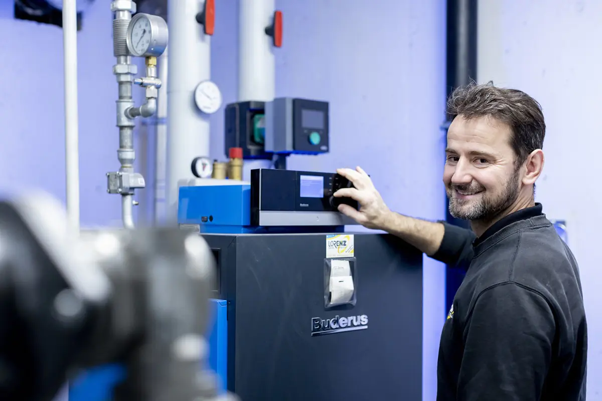 lorenz heizung sanitaer waermepumpe 300